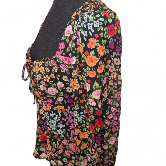 Yumi Kim Olivia Top Women's Long Sleeve Multicolor Floral Tie Neck Size M - Picture 6 of 8